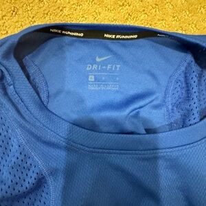 Blue Nike women’s athletic shirt large